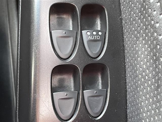 �T�C�h�u���[�L