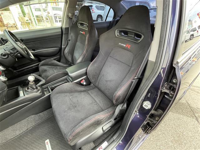 �y�㕔���ȁz��l�������Ă��]�T�̂���L���ł��I�I����⑫���̃X�y�[�X���L������Ă���܂��B