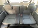 【サードシート】3列目もゆとりがあり居心地よくお過ごしいただけます。掲載箇所以外にご希望の写真がございましたらお気軽にお問い合わせ下さい。フロアマットは汚れが気になる場合は新品のご注文も承ります。