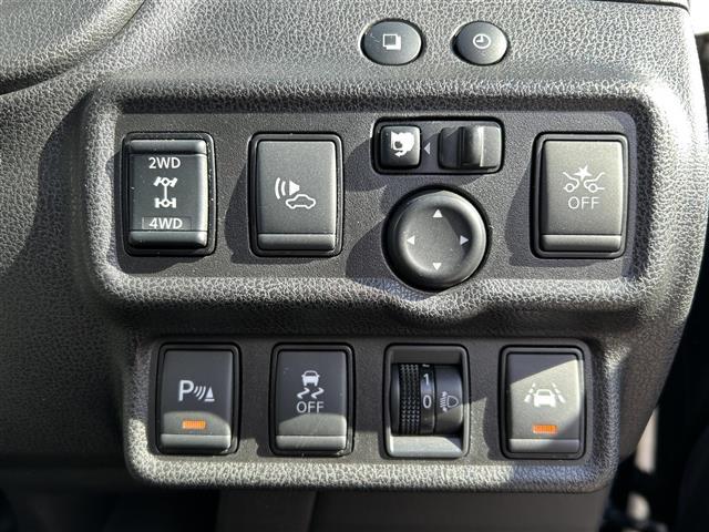 ノート ｅ－パワー　Ｘ　ＦＯＵＲ　・パートタイム４ＷＤ・純正ＳＤナビ（ＣＤ＆ＢＴ＆フルセグ）・電動格納ミラー・ウインカーミラー・プッシュスタート・スマートキー・エマージェンシーブレーキ・レーンキープアシスト（7枚目）