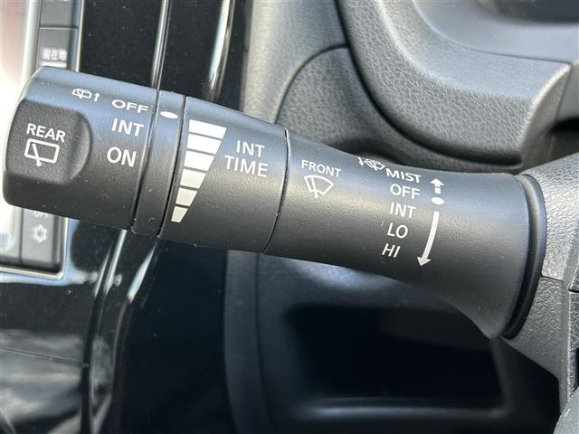 ノート ｅ－パワー　Ｘ　ＦＯＵＲ　・パートタイム４ＷＤ・純正ＳＤナビ（ＣＤ＆ＢＴ＆フルセグ）・電動格納ミラー・ウインカーミラー・プッシュスタート・スマートキー・エマージェンシーブレーキ・レーンキープアシスト（16枚目）