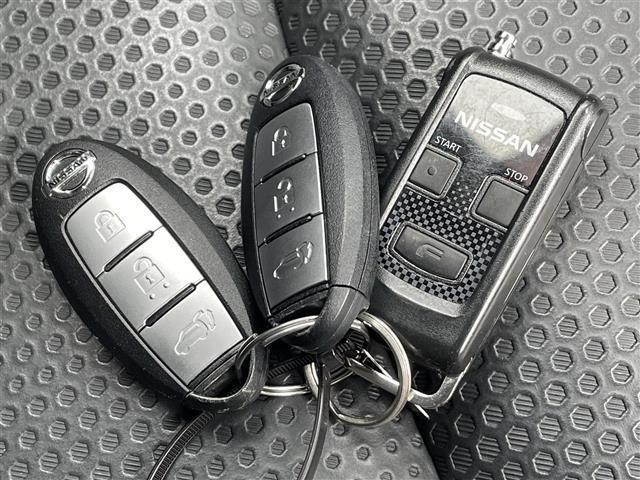 エクストレイル ２０Ｘ　エマージェンシーブレーキパッケージ　純正ナビ（ＣＤ＆ＤＶＤ＆ＡＵＸ＆ＵＳＢ＆フルセグＴＶ）・全方位カメラ・３列シート・レザーシート・前席シートヒーター・前後ドライブレコーダー・積込ＡＷ付冬タイヤ・スペアキー・純正エンジンスターター（25枚目）