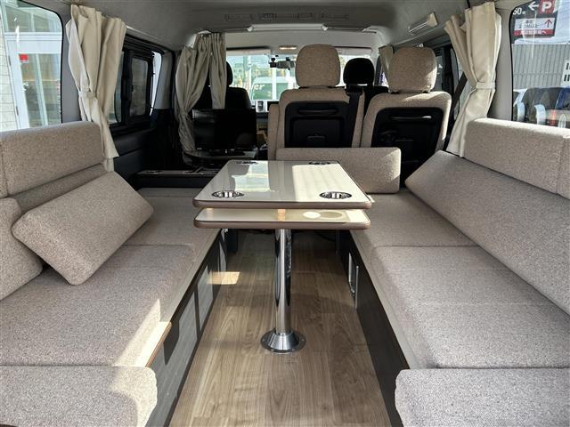 ハイエースワゴン ＧＬ　ワンオーナー・寒冷地仕様・社外ナビＣＤ＆ＤＶＤ＆ＢＴ＆ＵＳＢ＆フルセグＴＶ・テレビ・ベッドキット・バックカメラ・片側イージークローザードア・前方ドライブレコーダー・積込社外ＡＷ付冬タイヤ・スペアキー（30枚目）