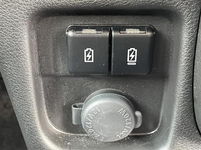 ソリオバンディット ハイブリッドMV ・純正9インチナビ(フルセグ/AM/FM/CD/DVD/BT)・全方位モニター・バックカメラ・衝突軽減ブレーキ・純正ドライブレコーダー・両側パワースライドドア・D席/N席シートヒー(7枚目)