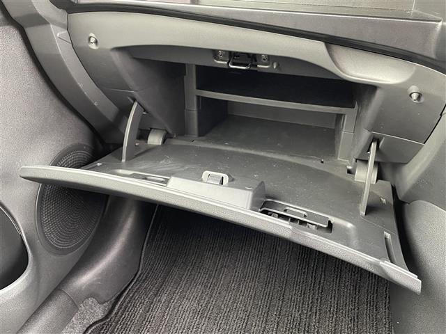 ノート Ｘ　ＦＯＵＲ　スマートセーフティエディション　全方位カメラ・バックカメラ・サイドカメラ・フロントカメラ・デジタルインナーミラー・コーナーセンサー・レーンキープアシスト・前方ドライブレコーダー・オートエアコン・オートライト・プッシュスタート（11枚目）