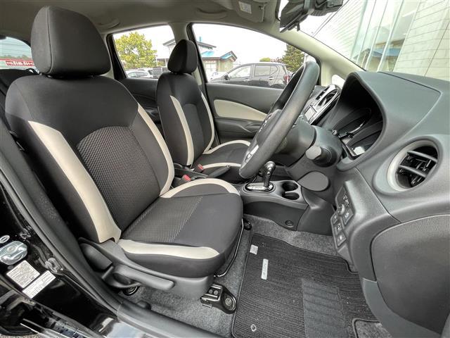 ノート Ｘ　ＦＯＵＲ　スマートセーフティエディション　全方位カメラ・バックカメラ・サイドカメラ・フロントカメラ・デジタルインナーミラー・コーナーセンサー・レーンキープアシスト・前方ドライブレコーダー・オートエアコン・オートライト・プッシュスタート（12枚目）