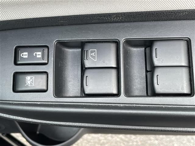 ノート Ｘ　ＦＯＵＲ　スマートセーフティエディション　全方位カメラ・バックカメラ・サイドカメラ・フロントカメラ・デジタルインナーミラー・コーナーセンサー・レーンキープアシスト・前方ドライブレコーダー・オートエアコン・オートライト・プッシュスタート（23枚目）