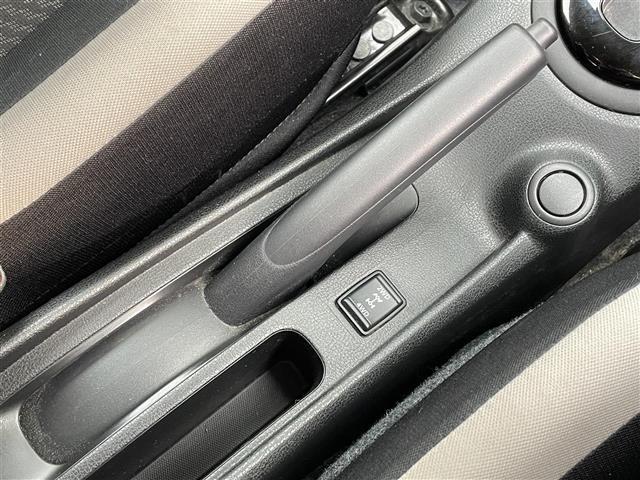 ノート Ｘ　ＦＯＵＲ　スマートセーフティエディション　全方位カメラ・バックカメラ・サイドカメラ・フロントカメラ・デジタルインナーミラー・コーナーセンサー・レーンキープアシスト・前方ドライブレコーダー・オートエアコン・オートライト・プッシュスタート（25枚目）