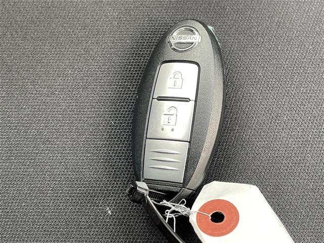 ノート Ｘ　ＦＯＵＲ　スマートセーフティエディション　全方位カメラ・バックカメラ・サイドカメラ・フロントカメラ・デジタルインナーミラー・コーナーセンサー・レーンキープアシスト・前方ドライブレコーダー・オートエアコン・オートライト・プッシュスタート（26枚目）