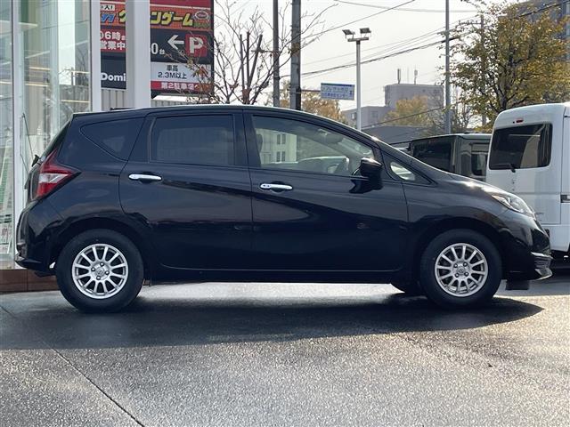 ノート Ｘ　ＦＯＵＲ　スマートセーフティエディション　全方位カメラ・バックカメラ・サイドカメラ・フロントカメラ・デジタルインナーミラー・コーナーセンサー・レーンキープアシスト・前方ドライブレコーダー・オートエアコン・オートライト・プッシュスタート（36枚目）