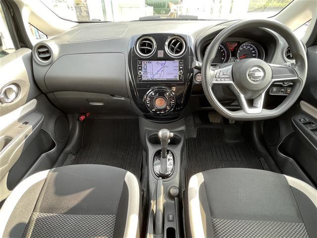 ノート Ｘ　ＦＯＵＲ　スマートセーフティエディション　全方位カメラ・バックカメラ・サイドカメラ・フロントカメラ・デジタルインナーミラー・コーナーセンサー・レーンキープアシスト・前方ドライブレコーダー・オートエアコン・オートライト・プッシュスタート（42枚目）