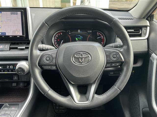 RAV4 G Zパッケージ 寒冷地仕様・バックカメラ・コーナーセンサー・レーンキープアシスト・レーダークルーズコントロール・デジタルインナーミラー・ブラインドスポットモニター・パワーシート・レザーシート・パワーバックドア(5枚目)