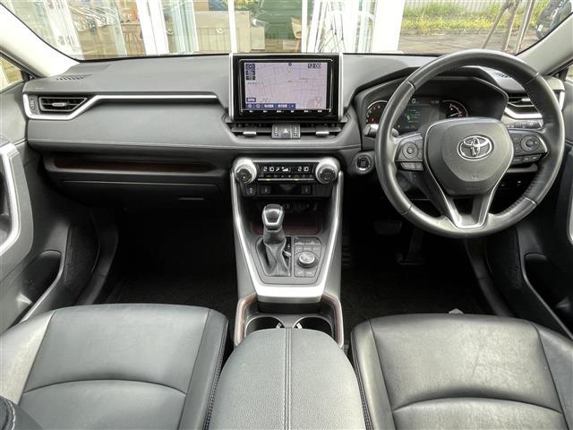 RAV4 G Zパッケージ 寒冷地仕様・バックカメラ・コーナーセンサー・レーンキープアシスト・レーダークルーズコントロール・デジタルインナーミラー・ブラインドスポットモニター・パワーシート・レザーシート・パワーバックドア(42枚目)