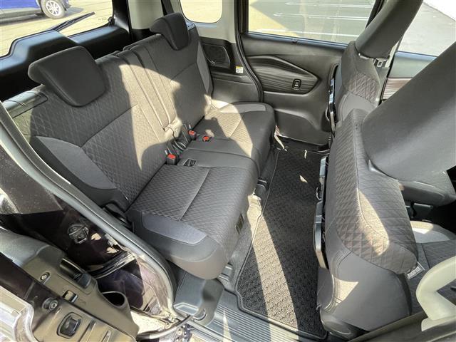 ソリオバンディット ハイブリッドMV ・衝突軽減ブレーキ・両側パワースライドドア・D席/N席シートヒーター・純正 15インチAW・純正フロアマット・アイドリングストップ・クルーズコントロール・リアコーナーセンサー(13枚目)