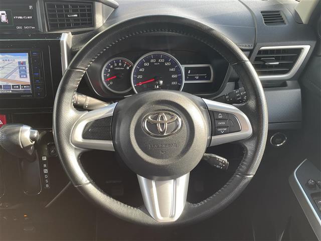 ルーミー カスタムG ・4WD・寒冷地仕様・バックカメラ・両側パワースライドドア・クルーズコントロール・エンジンスターター・ウォークスルー・フォグランプ・シートヒーター・KENWOODナビ・Bluetooth(5枚目)