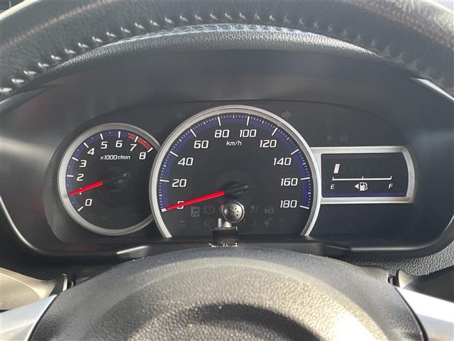 ルーミー カスタムG ・4WD・寒冷地仕様・バックカメラ・両側パワースライドドア・クルーズコントロール・エンジンスターター・ウォークスルー・フォグランプ・シートヒーター・KENWOODナビ・Bluetooth(11枚目)