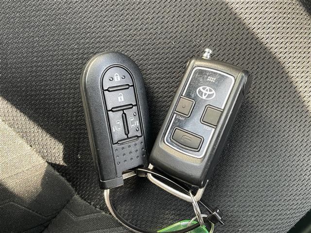 ルーミー カスタムG ・4WD・寒冷地仕様・バックカメラ・両側パワースライドドア・クルーズコントロール・エンジンスターター・ウォークスルー・フォグランプ・シートヒーター・KENWOODナビ・Bluetooth(22枚目)