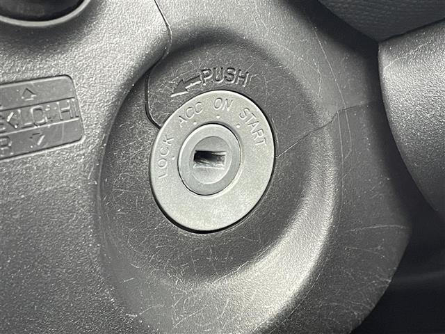 ヴィッツ F ・リモコンキー・スペアキー・パワーステアリング・電動格納ミラー・純正フロアマット(21枚目)