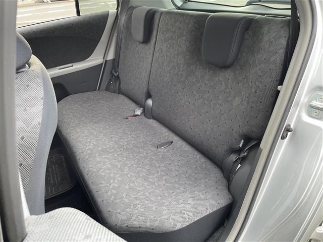 ヴィッツ F ・リモコンキー・スペアキー・パワーステアリング・電動格納ミラー・純正フロアマット(24枚目)