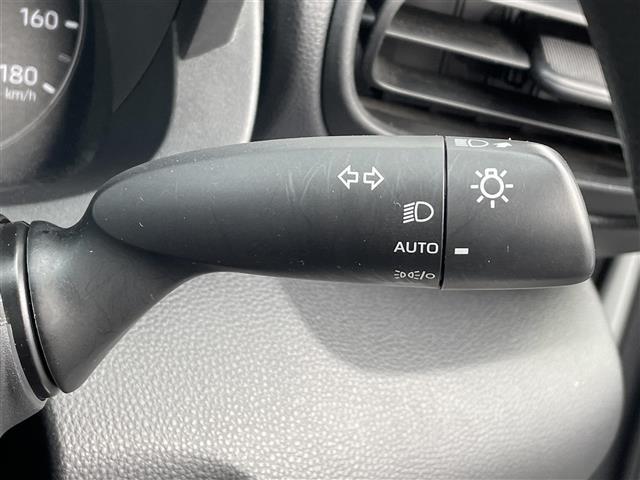 ヤリス ハイブリッドX 寒冷地仕様・純正ディスプレイオーディオ・バックカメラ・レーダークルーズコントロール・レーンキープアシスト・オートエアコン・オートライト・オートリトラミラー・プッシュスタート・スマートキー・ETC(17枚目)