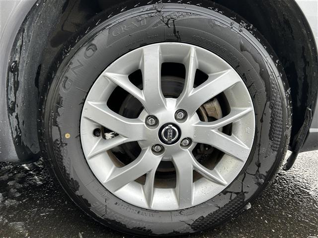 気になる車はすぐにお問い合わせください！画面右側の００６６から始まる無料ダイヤルからお問い合わせ下さい！専門スタッフがお車のご質問にお答えいたします！