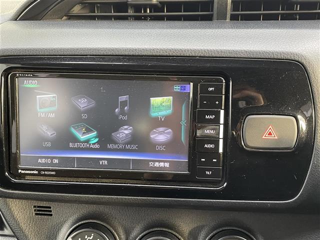 ヴィッツ Ｆ　・寒冷地仕様・４ＷＤ・純正メモリナビ（ＣＤ・ＤＶＤ・ＳＤ・ＵＳＢ・ｉＰｏｄ・ＢＴ・ラジオ・フルセグ）・前方ドライブレコーダー・純正エンジンスターター・純正フロアマット・横滑り防止（2枚目）