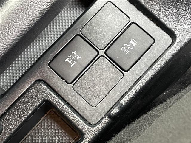 ヴィッツ Ｆ　・寒冷地仕様・４ＷＤ・純正メモリナビ（ＣＤ・ＤＶＤ・ＳＤ・ＵＳＢ・ｉＰｏｄ・ＢＴ・ラジオ・フルセグ）・前方ドライブレコーダー・純正エンジンスターター・純正フロアマット・横滑り防止（8枚目）