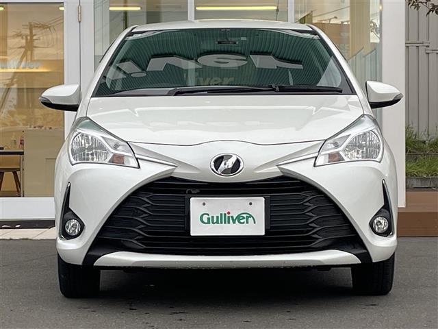 ヴィッツ Ｆ　・寒冷地仕様・４ＷＤ・純正メモリナビ（ＣＤ・ＤＶＤ・ＳＤ・ＵＳＢ・ｉＰｏｄ・ＢＴ・ラジオ・フルセグ）・前方ドライブレコーダー・純正エンジンスターター・純正フロアマット・横滑り防止（14枚目）