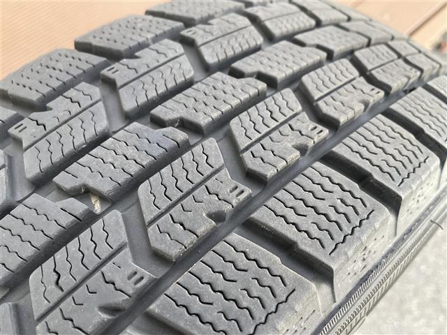 ヴィッツ Ｆ　・寒冷地仕様・４ＷＤ・純正メモリナビ（ＣＤ・ＤＶＤ・ＳＤ・ＵＳＢ・ｉＰｏｄ・ＢＴ・ラジオ・フルセグ）・前方ドライブレコーダー・純正エンジンスターター・純正フロアマット・横滑り防止（39枚目）