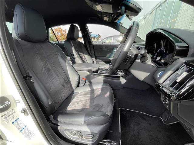 気になる車はすぐにお問い合わせください！画面右側の００６６から始まる無料ダイヤルからお問い合わせ下さい！専門スタッフがお車のご質問にお答えいたします！