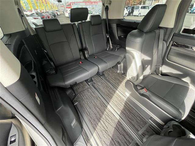 アルファードハイブリッド ＳＲ　衝突軽減ブレーキ・純正ナビ（ＢＴ＆ＵＳＢ＆フルセグＴＶ）・バックカメラ・両側パワースライドドア・パワーバックドア・フリップダウンモニター・エアロパーツ（フロント、サイド、リアアンダー）・レザーシート（13枚目）