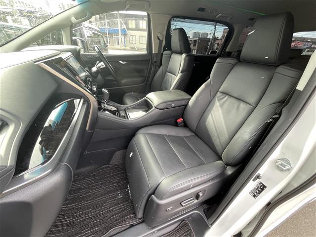 アルファードハイブリッド ＳＲ　衝突軽減ブレーキ・純正ナビ（ＢＴ＆ＵＳＢ＆フルセグＴＶ）・バックカメラ・両側パワースライドドア・パワーバックドア・フリップダウンモニター・エアロパーツ（フロント、サイド、リアアンダー）・レザーシート（28枚目）