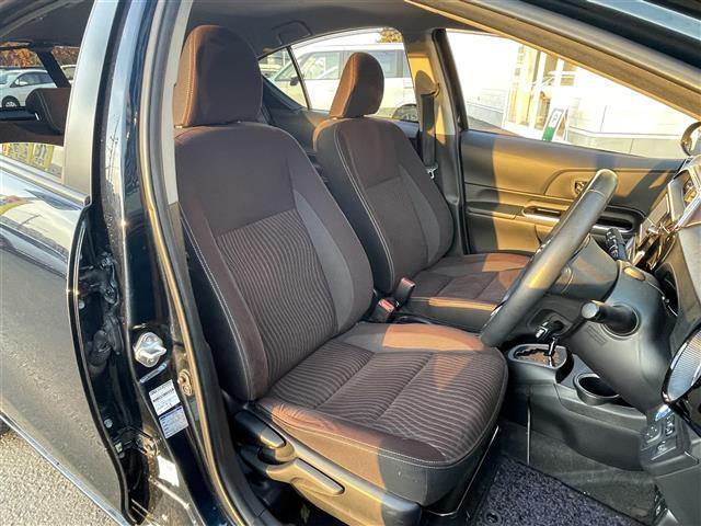 アクア Ｇ　・ワンオーナー・衝突軽減ブレーキ・寒冷地仕様・純正ＳＤナビＣＤ＆ＤＶＤ＆ＢＴ＆ＵＳＢ＆ＨＤＭＩ＆フルセグＴＶ・バックカメラ・クルーズコントロール・ＥＴＣ・ＡＢＳ・横滑り防止装置（8枚目）