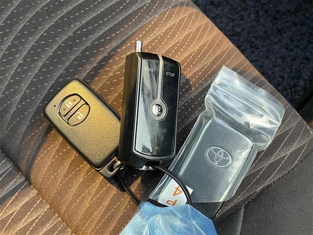 アクア Ｇ　・ワンオーナー・衝突軽減ブレーキ・寒冷地仕様・純正ＳＤナビＣＤ＆ＤＶＤ＆ＢＴ＆ＵＳＢ＆ＨＤＭＩ＆フルセグＴＶ・バックカメラ・クルーズコントロール・ＥＴＣ・ＡＢＳ・横滑り防止装置（25枚目）