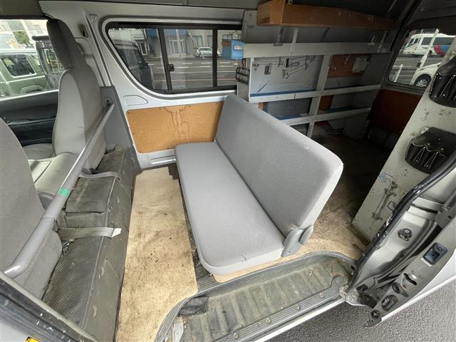 ハイエースバン ＤＸ　社外ナビ（ＣＤ＆ＤＶＤ＆ワンセグＴＶ）・片側イージークローザードア・パワーステアリング・パワーウィンドウ・ＥＴＣ・ＡＢＳ・ドアバイザー・スペアキー２本（鍵のみ）・保証書・取扱説明書（28枚目）