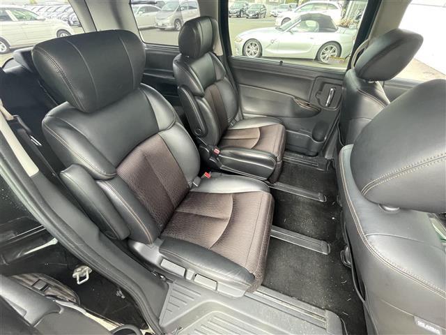 エルグランド ２５０ハイウェイスター　・ＳＤ・ＡＭ・ＦＭ・ＵＳＢ・ＡＵＸ・バックカメラ・両側パワースライドドア・後席用モニター・ドライブレコーダー（前後）・横滑り防止装置・クルーズコントロール・オットマン・ダブルエアコン・ビルトインＥＴＣ（11枚目）