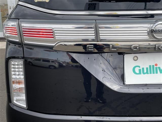 エルグランド ２５０ハイウェイスター　・ＳＤ・ＡＭ・ＦＭ・ＵＳＢ・ＡＵＸ・バックカメラ・両側パワースライドドア・後席用モニター・ドライブレコーダー（前後）・横滑り防止装置・クルーズコントロール・オットマン・ダブルエアコン・ビルトインＥＴＣ（39枚目）