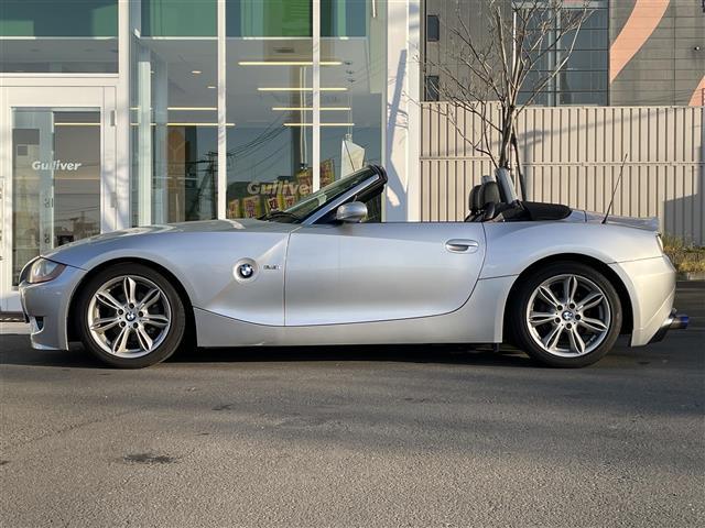 Ｚ４ ２．５ｉ　・純正ナビ・社外マフラー・電動格納ミラー・オートエアコン・オートライト・フォグランプ・ＤＳＣ（横滑り防止装置）・ＨＩＤヘッドライト・レザーシート・電動パワーシート両側（29枚目）
