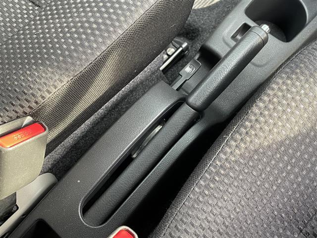 安心の全車保証付き！（※部分保証、国産車は納車後３ヶ月、輸入車は納車後１ヶ月の保証期間となります）。その他長期保証（有償）もご用意しております！※長期保証を付帯できる車両には条件がございます。