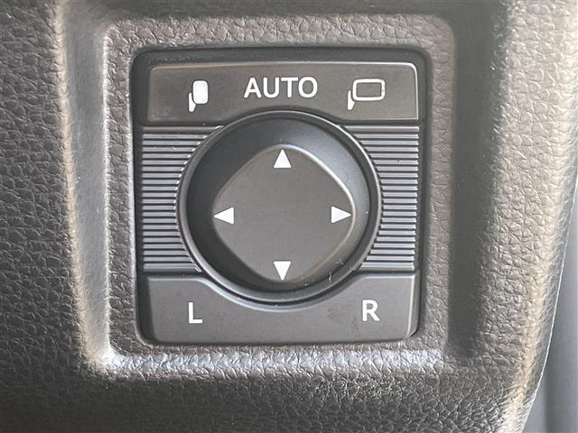 クラウンハイブリッド ＲＳアドバンス　Ｆｏｕｒ　バックカメラ・コーナーセンサー・レーンキープアシスト・レーダークルーズコントロール・パワーシート・ハーフレザーシート・オートエアコン・オートライト・オートリトラミラー・レインセンサーワイパー・ＥＴＣ（9枚目）