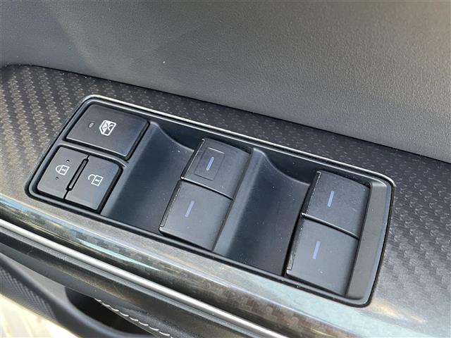 クラウンハイブリッド ＲＳアドバンス　Ｆｏｕｒ　バックカメラ・コーナーセンサー・レーンキープアシスト・レーダークルーズコントロール・パワーシート・ハーフレザーシート・オートエアコン・オートライト・オートリトラミラー・レインセンサーワイパー・ＥＴＣ（27枚目）