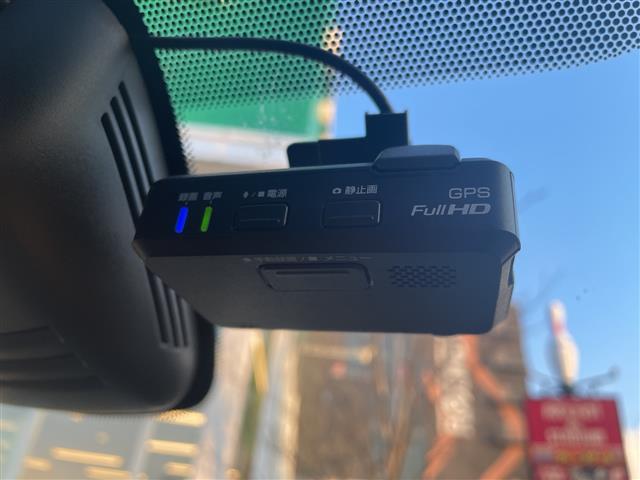 セレナ ＸＶ　両側パワースライドドア・全方位カメラ・バックカメラ・サイドカメラ・フロントカメラ・電動格納ミラー・ブラインドスポットモニター・純正エンジンスターター・オートエアコン・オートライト・ビルトインＥＴＣ（20枚目）