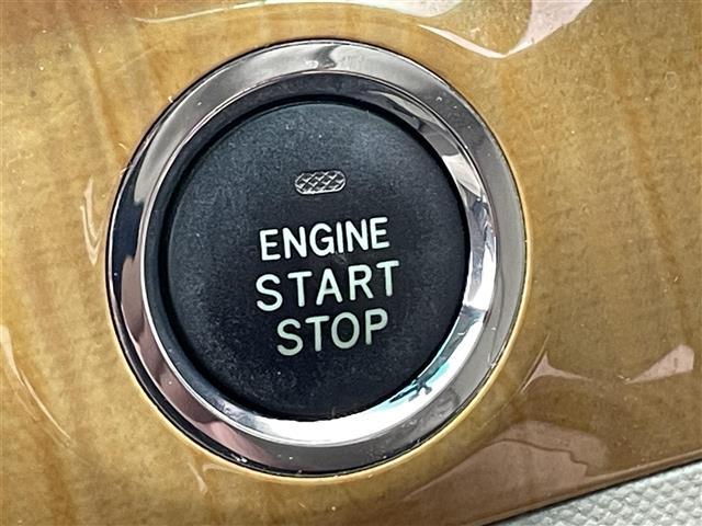 エスティマ G 純正ナビ(CD&DVD&MD)・両側パワースライドドア・バックカメラ・パワーシート(運転席のみ)・3列シート・オットマン・ウォークスルー・ETC・電動格納ミラー・スペアキー・エンジンスターター(5枚目)