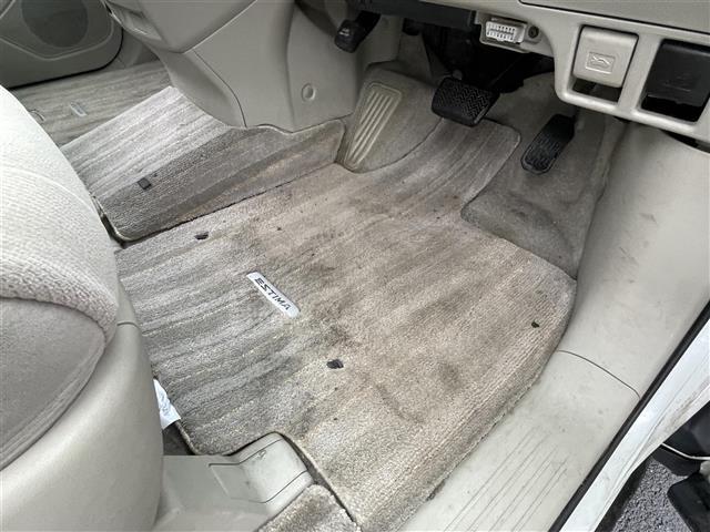 エスティマ G 純正ナビ(CD&DVD&MD)・両側パワースライドドア・バックカメラ・パワーシート(運転席のみ)・3列シート・オットマン・ウォークスルー・ETC・電動格納ミラー・スペアキー・エンジンスターター(29枚目)