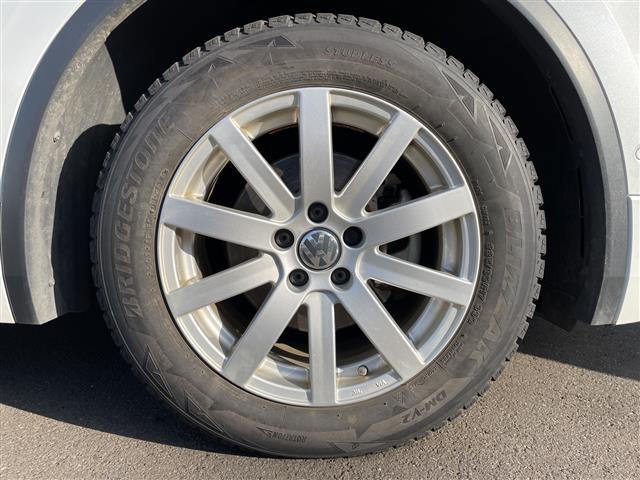 ティグアン TSI Rライン ワンオーナー・純正ナビ・アラウンドビューカメラ・フロントモニタリングシステム・アダプティブクルーズコントロール・ブラインドスポットモニター・LEDオートライト・積込夏タイヤ純正AWセット(12枚目)