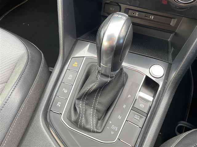 ティグアン TSI Rライン ワンオーナー・純正ナビ・アラウンドビューカメラ・フロントモニタリングシステム・アダプティブクルーズコントロール・ブラインドスポットモニター・LEDオートライト・積込夏タイヤ純正AWセット(25枚目)