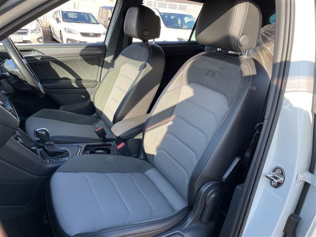 ティグアン TSI Rライン ワンオーナー・純正ナビ・アラウンドビューカメラ・フロントモニタリングシステム・アダプティブクルーズコントロール・ブラインドスポットモニター・LEDオートライト・積込夏タイヤ純正AWセット(29枚目)