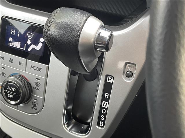 キャスト アクティバG ターボ SAII 4WD・純正SDナビ・スマートアシスト・プリクラッシュセーフティ・レーンキープアシスト・ダウンヒルアシストコントロール・LEDオートライト・オートリトラミラー・純正フロアマット・ドアバイザー(19枚目)