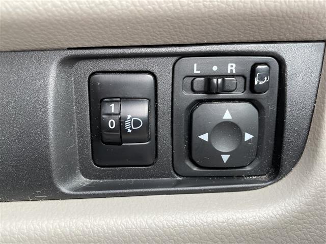 デイズ S 4WD・純正オーディオ・CD/AUX・社外エンジンスターター・シートヒーター・ベンチシート・ヘッドライトレベライザー・アイドリングストップ・電動格納ミラー・純正フロアマット・ドアバイザー(6枚目)