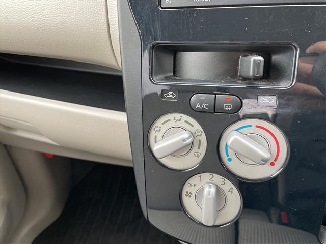 デイズ S 4WD・純正オーディオ・CD/AUX・社外エンジンスターター・シートヒーター・ベンチシート・ヘッドライトレベライザー・アイドリングストップ・電動格納ミラー・純正フロアマット・ドアバイザー(7枚目)